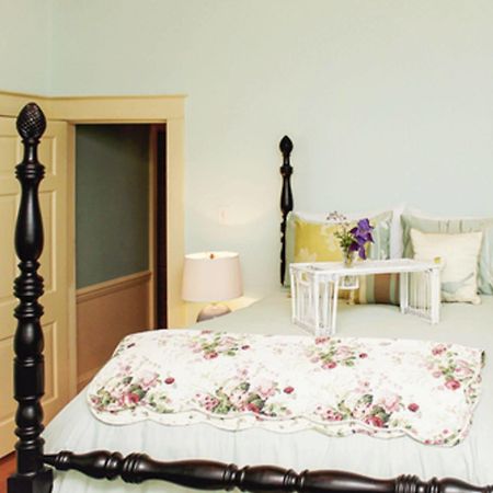 Hill Crest Bed & Breakfast Clifton Forge Exterior photo